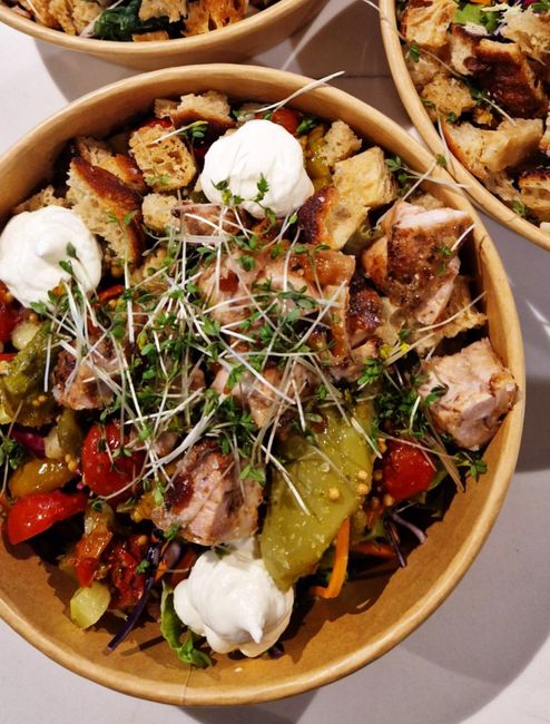 Herby Pickle Kyckling sallad