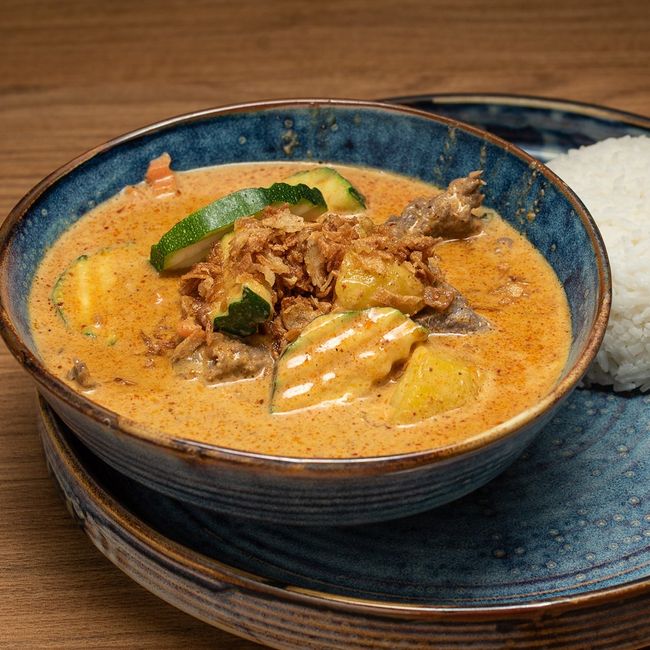 10 Gaeng massaman