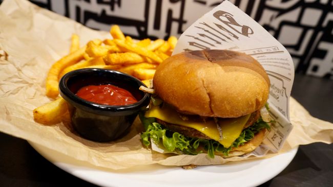 Say Cheese Burger & Fries