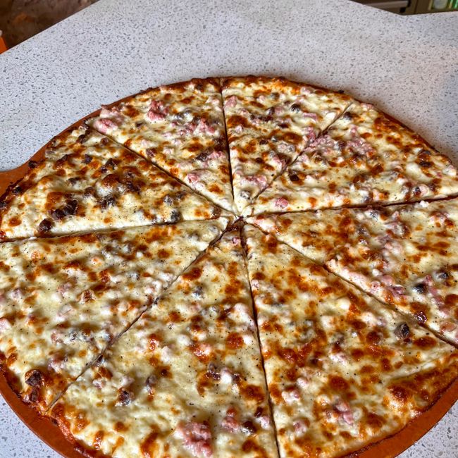 Pizza Slice ”Karlsson Special”