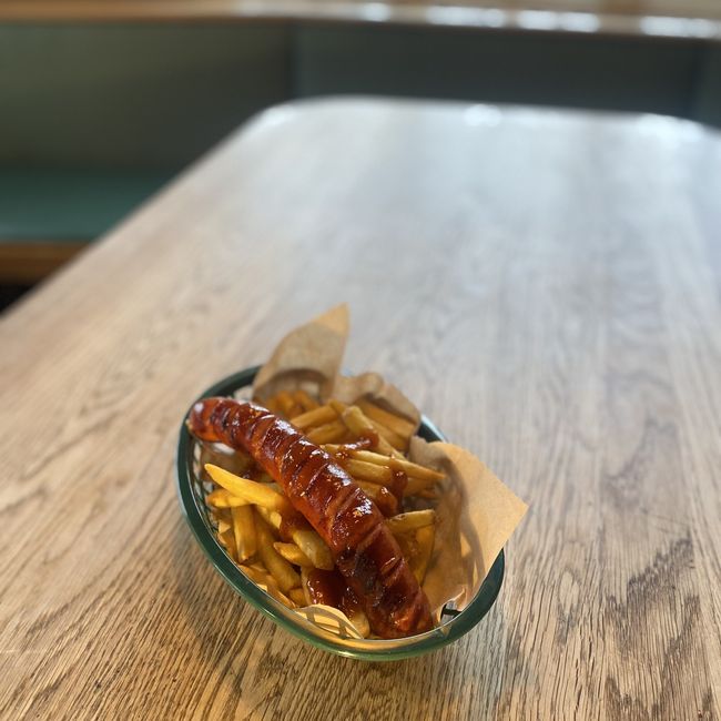 CURRYWURST