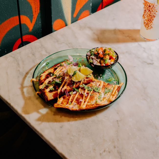 QUESADILLAS - BIRRIA