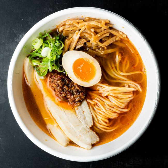 SPICY GARLIC RAMEN