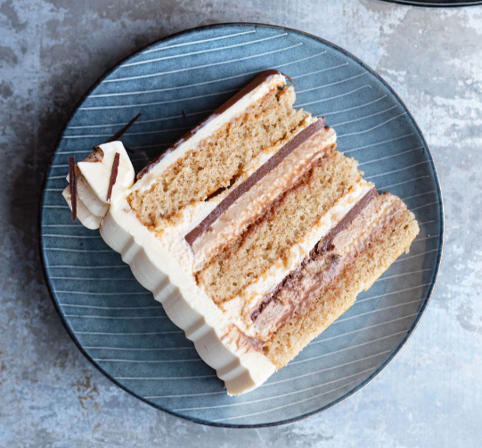 TIRAMISU CAKE (1 bit)