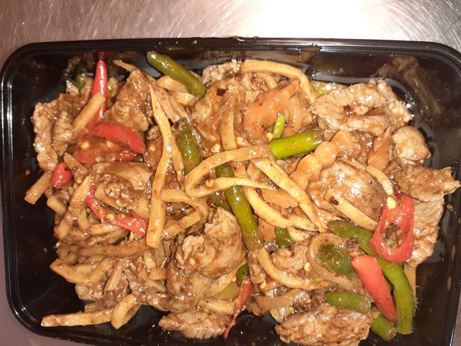 Phad prikgeng nötkött